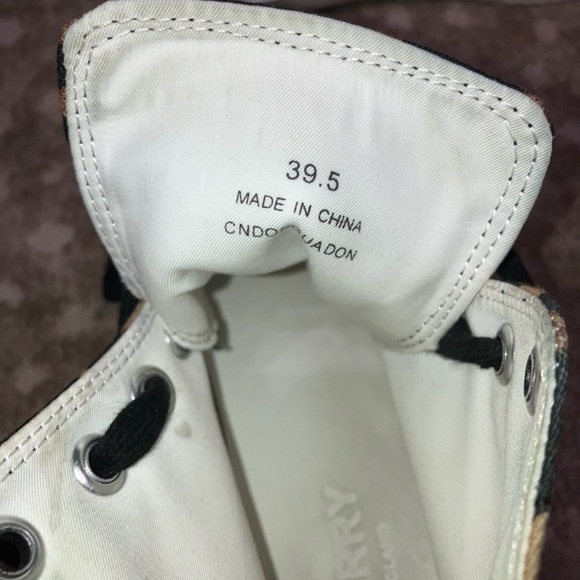 COPY - Men's Leopard Logo Burberry High Top Fashion
Sneakers 39.5 - Picture 4 of 6